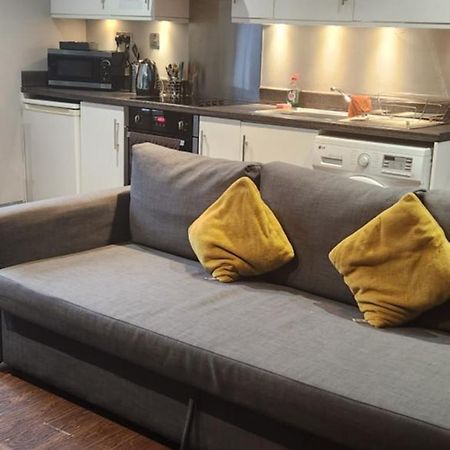 Lewis Apartment In The Heart Of The Northern Quarter Sleeps Up To 12 Манчестер Экстерьер фото
