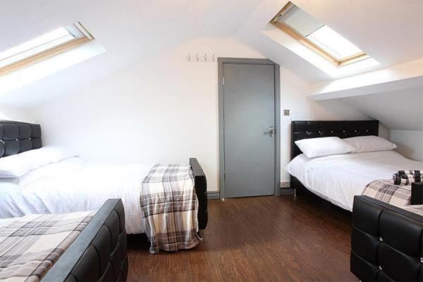 Lewis Apartment In The Heart Of The Northern Quarter Sleeps Up To 12 Манчестер Экстерьер фото